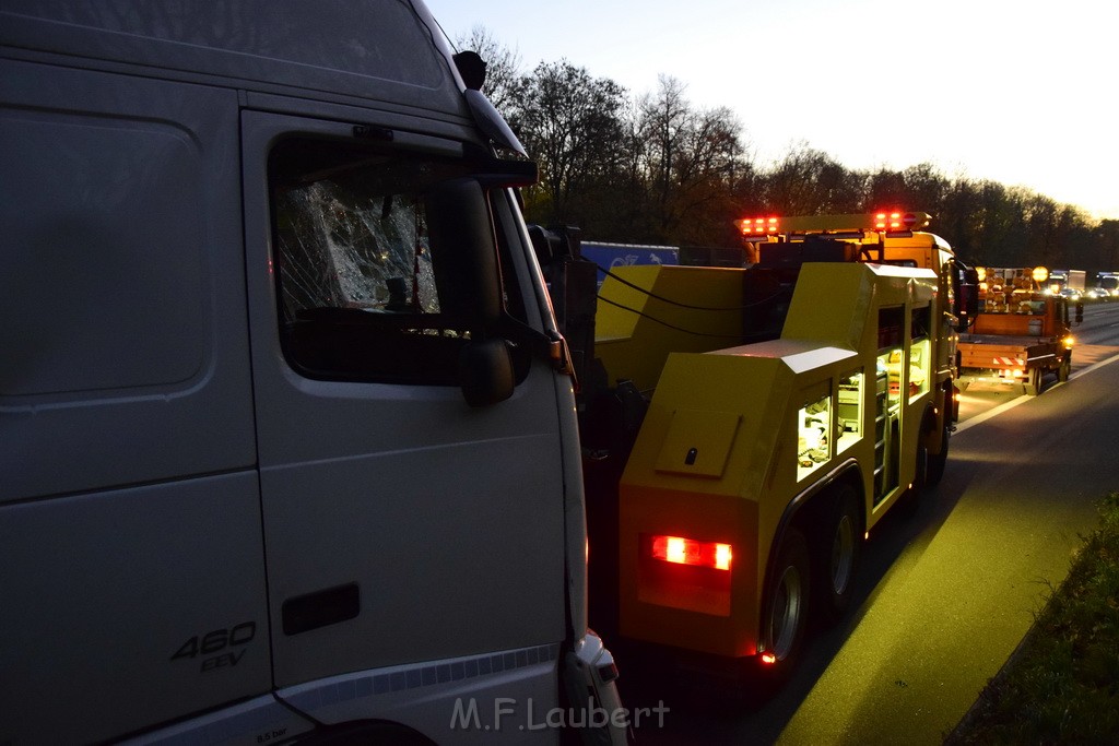 VU LKW A 4 Rich Aachen hinter Rodenkirchener Bruecke P60.JPG - Miklos Laubert